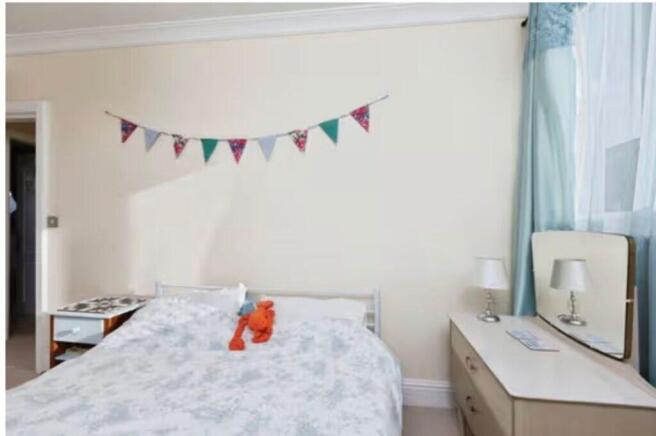 1 bed Flat for sale Image 10