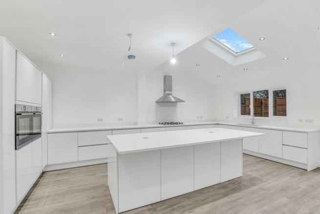 Living / dining / kitchen