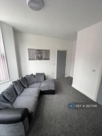 1 bed House Share to rent Image 7