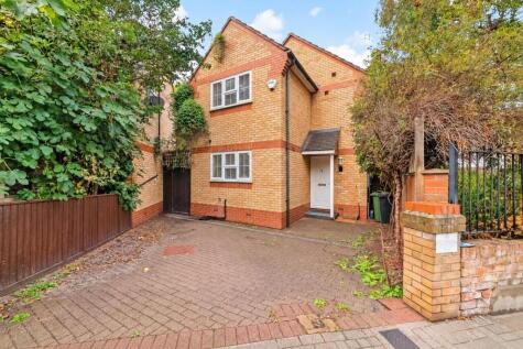 Leigham Vale, London