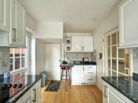 Meadow Grove, Great Wyrley photo 4