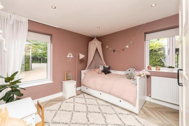 3 bed Detached Bungalow for sale Image 10