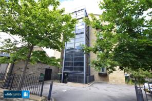 30, Cavendish Court, West Street, Drighlington, Bradford BD11 1DA