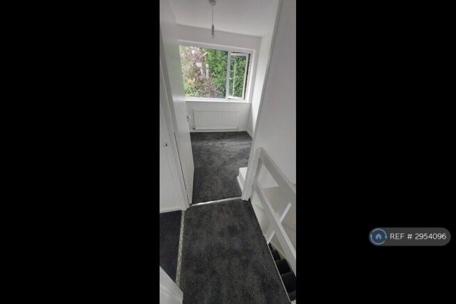 3 bed End of Terrace to rent Image 5