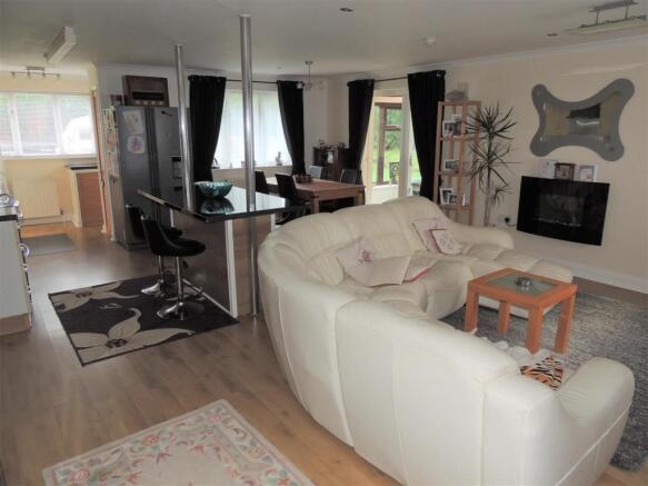 facproperties.co.uk-estate-agent-estate-agents-par