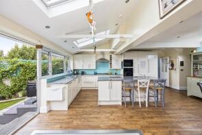23, Crabtree Avenue, Brighton BN1 8DE