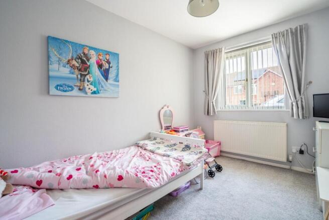 2 bed Semi-Detached Bungalow for sale Image 8