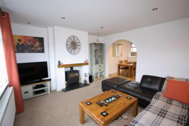 Lounge 3.JPG