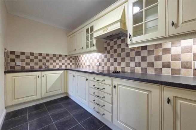 2 bed Apartment for sale Image 6