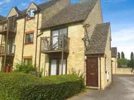 Flat 15, 18 Evenlode Court, Langdale Gate, Witney OX28 6FL
