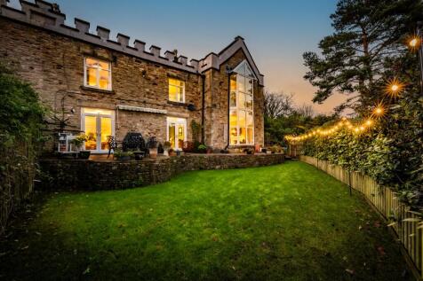 Reservoir Road, Whaley Bridge, SK23