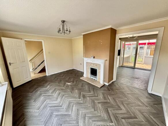 3 bed Semi-Detached for sale Image 6