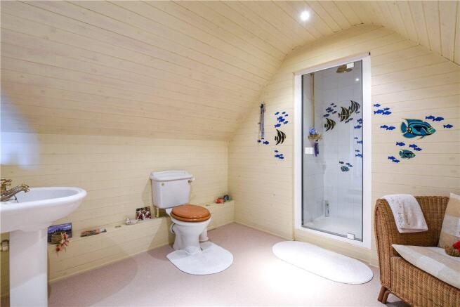 Bed 2 En Suite