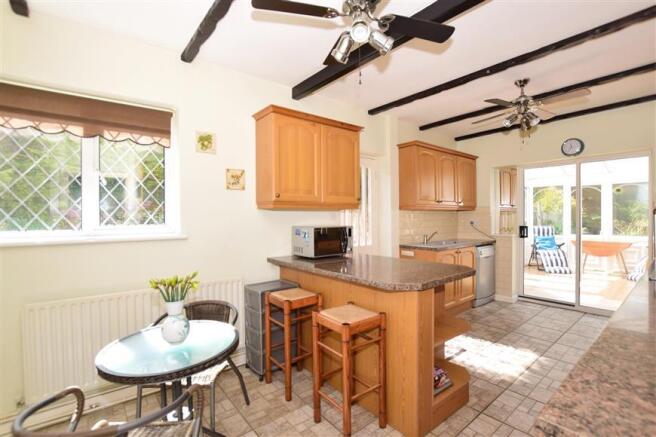 Kitchen/Breakfast Room
