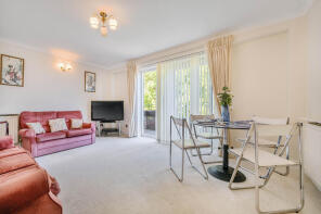 Flat 9, Copper Beech Court, High Road, Whetstone, London N20 0YH