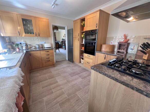 Kitchen.jpg