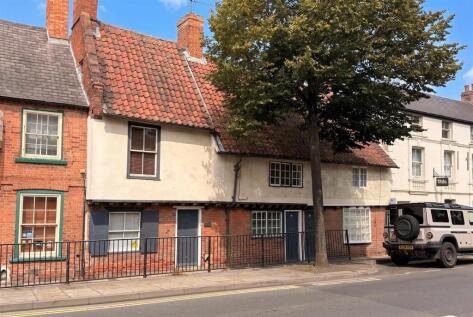 Castle Gate, Newark
