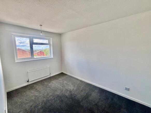 3 bed House to rent Image 7