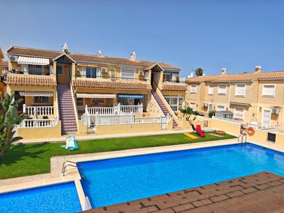 Lomas Golf Villamartin Top Floor Apartment (1)