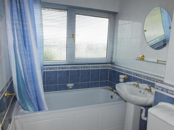 bathroom.JPG