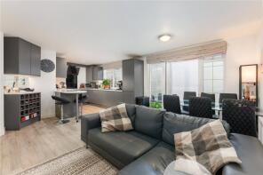 Flat 2, 3 5, Putney Bridge Road, London SW18 1JB