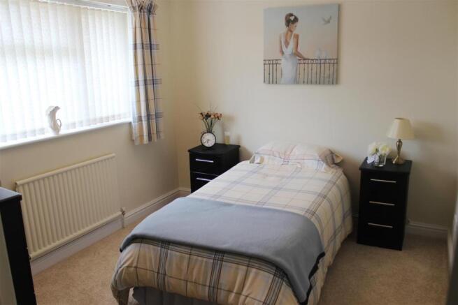 1bed2.JPG
