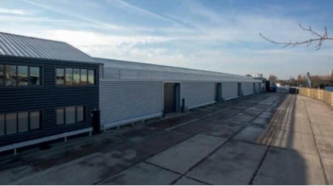 Photo 2 (High Quality)