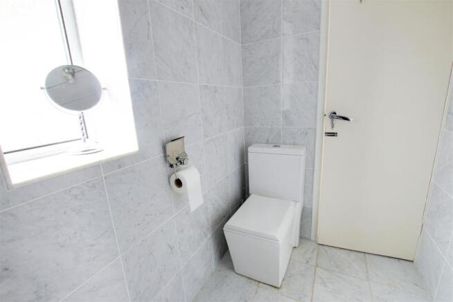 Penthouse shower room