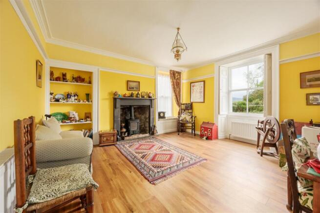 4 bed Detached for sale Image 4