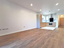 Flat 1, Verona House, Aventine Avenue, Mitcham CR4 1GD