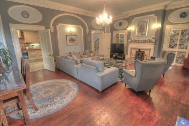 Lounge 4