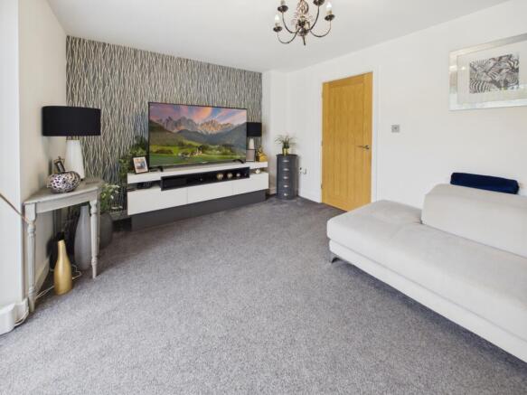 3 bed Detached for sale Image 8