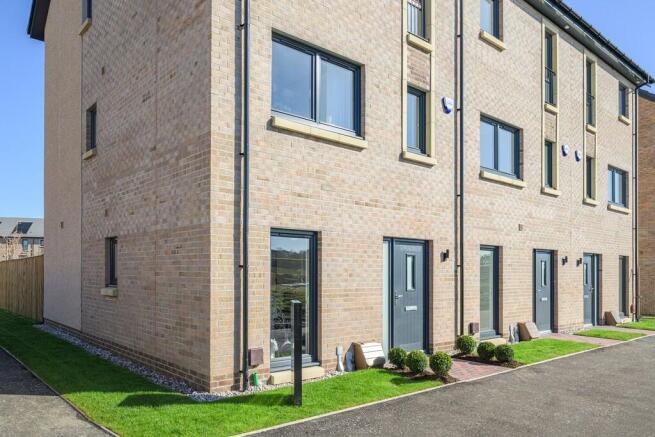 4 bedroom townhouse for sale | external