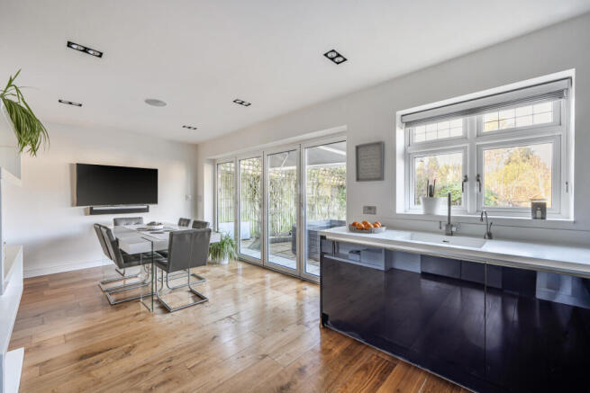 1411026-9-6992f4f...