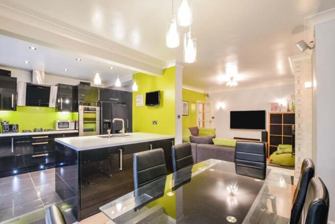 Kitchen/Breakfast