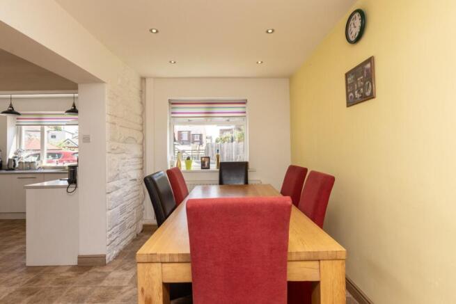 5 bed Detached Bungalow for sale Image 6