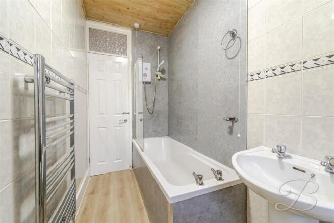 3 bed End of Terrace to rent Image 10