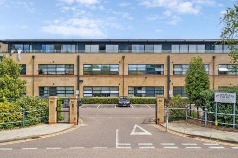 Hurricane Court, Langley