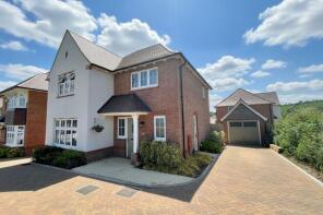 19, Houghton Grove, Exeter EX1 3GR