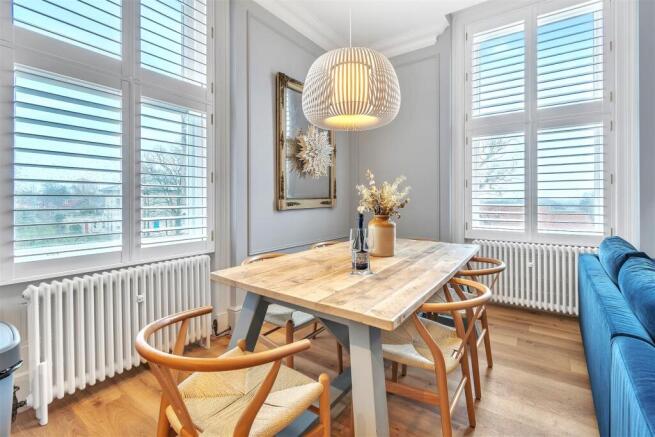 2 bed Apartment for sale Image 6