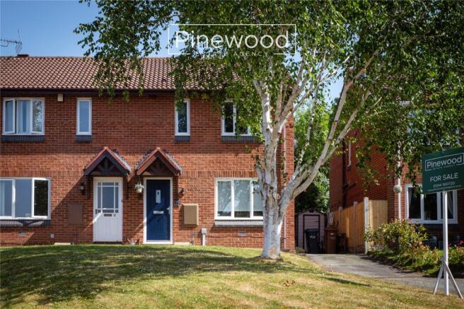 3-bed semi-detached on Kestrel Close, Connahs Quay, Flintshire, CH5, £200,000