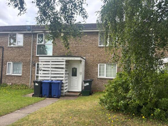 2 bed Apartment to rent Image 10