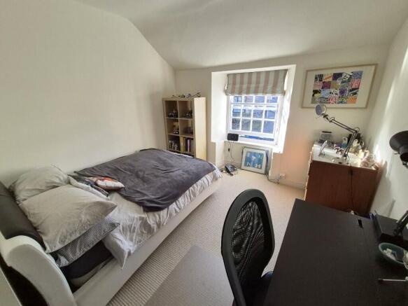 Photo 16