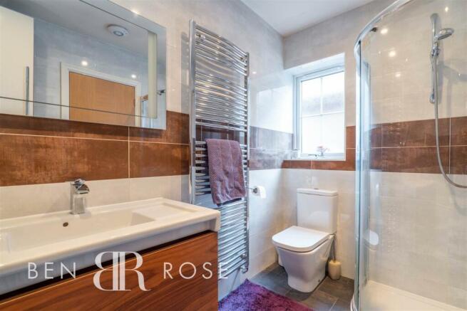Master Ensuite