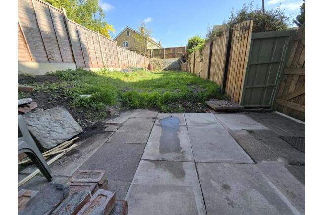 2 bed Terraced for sale Image 9