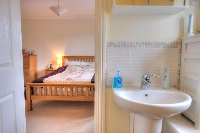 Master En-suite