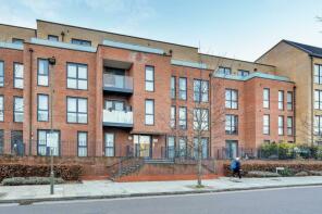Flat 9, Earlswood Court, Lacey Drive, Edgware HA8 8GA