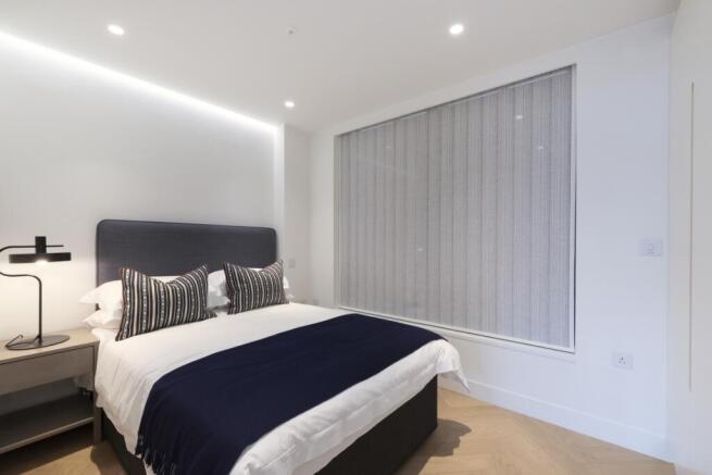 KF Mayfair Let 6...