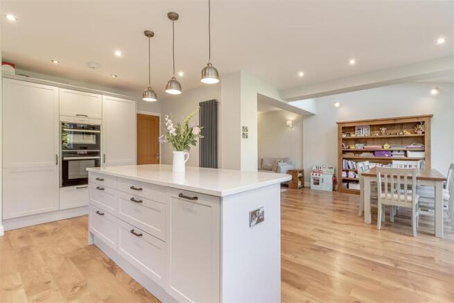 Living Dining Kitchen - F.jpg