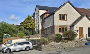 8, Red Gables, Penmaenmawr LL34 6JA
